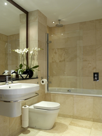 Imagen de la habitación del Hotel The Chester Residence. Foto 7