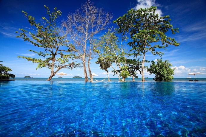Imagen de la piscina del Hotel The Chill Resort and Spa Koh Chang. Foto 10