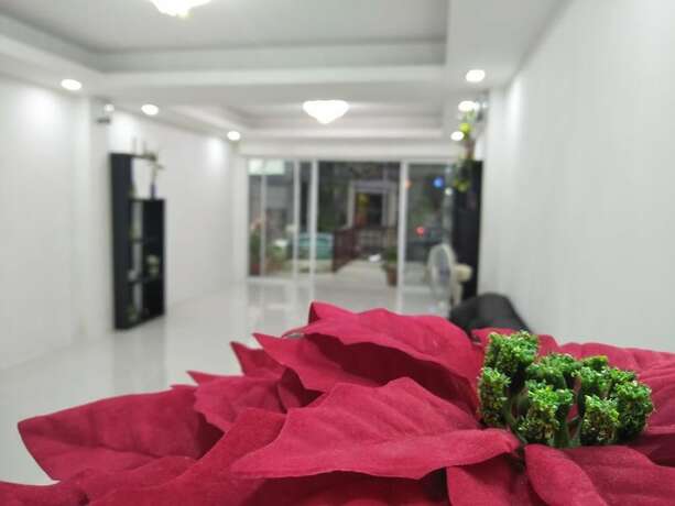 Imagen de los interiores del Hotel The Chillax Pattaya. Foto 15