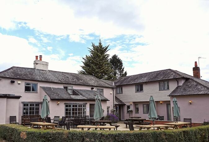 Imagen general del Hotel The Chilterns Fox. Foto 1