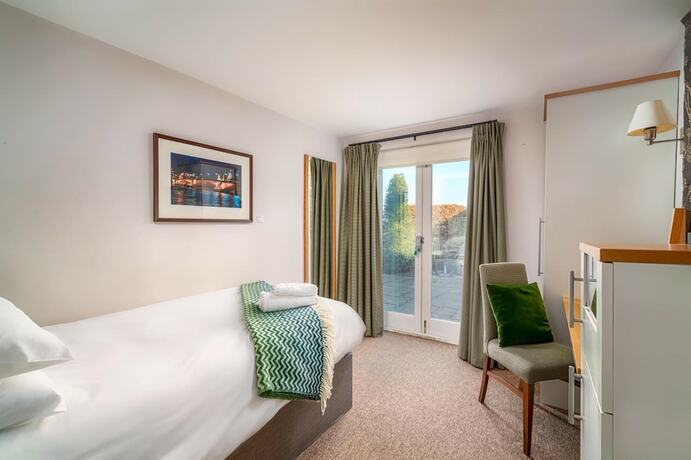 Imagen general del Hotel The Chilterns Fox. Foto 3