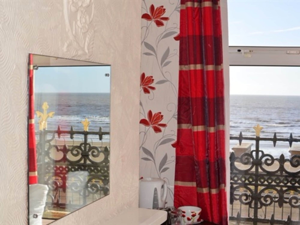 Imagen de la habitación del Hotel The Chimes On The Sea. Foto 11