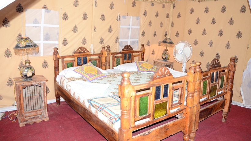 Imagen de la habitación del Hotel The Chirag Desert Camp. Foto 6