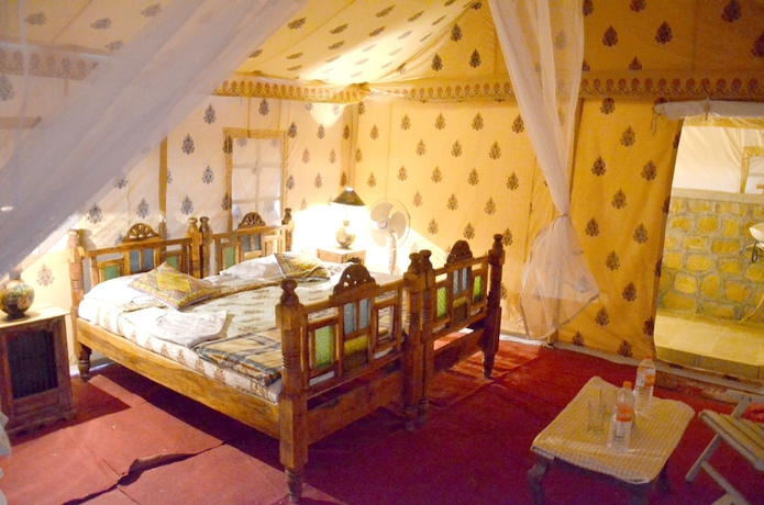 Imagen de la habitación del Hotel The Chirag Desert Camp. Foto 8