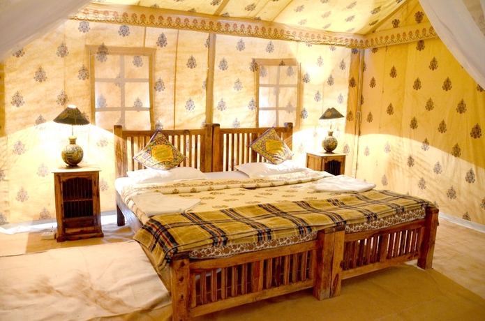 Imagen de la habitación del Hotel The Chirag Desert Camp. Foto 12