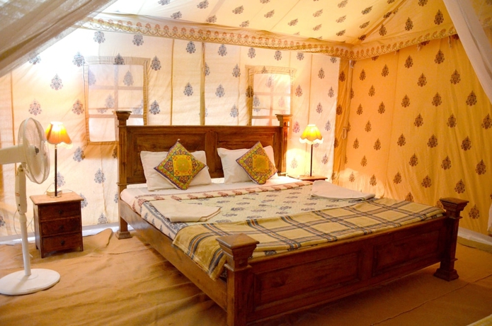 Imagen de la habitación del Hotel The Chirag Desert Camp. Foto 13