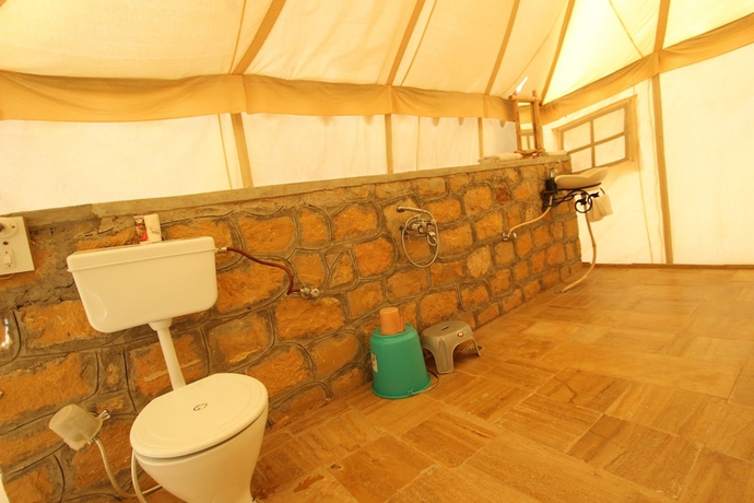 Imagen de la habitación del Hotel The Chirag Desert Camp. Foto 15