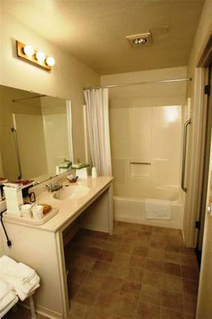 Imagen de la habitación del Hotel The Christmas Tree Inn. Foto 2
