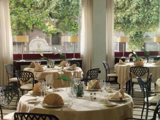 Imagen general del Hotel The Church Village. Foto 4