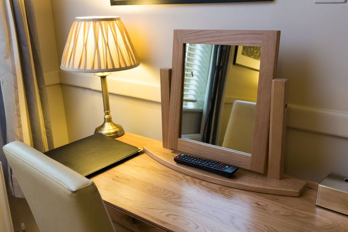 Imagen de la habitación del Hotel The Churchill Court. Foto 19