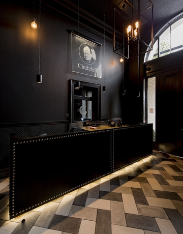 Imagen de los interiores del Hotel The Churchill. Foto 18