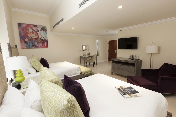 Imagen de la habitación del Hotel The Cincinnatian Curio Collection By Hilton. Foto 15