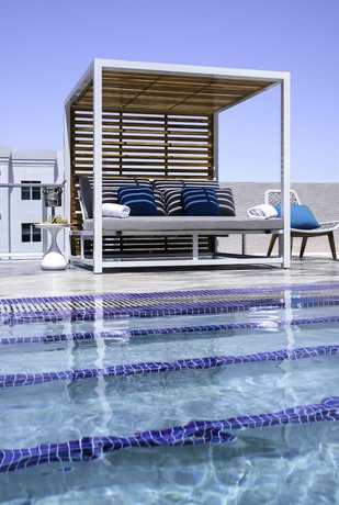 Imagen de la piscina del Hotel The Circ Hotel Hollywood, Sonder by Marriott Bonvoy. Foto 20