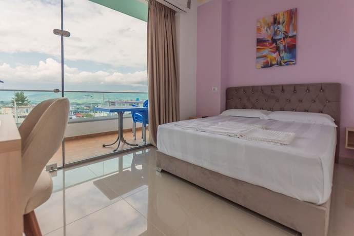 Imagen de la habitación del Hotel The City Gate, Sarande. Foto 10