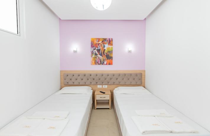 Imagen de la habitación del Hotel The City Gate, Sarande. Foto 14