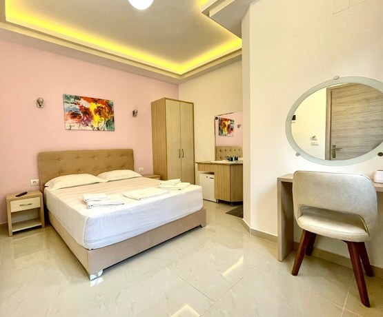 Imagen de la habitación del Hotel The City Gate, Sarande. Foto 16