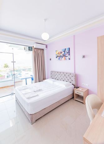 Imagen de la habitación del Hotel The City Gate, Sarande. Foto 18
