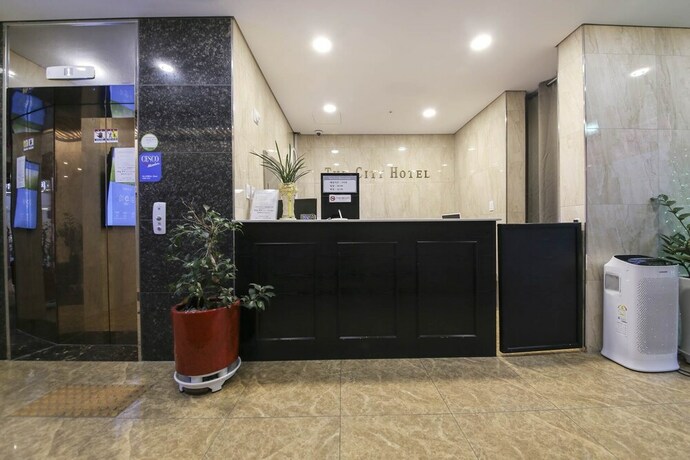 Imagen de los interiores del Hotel The City, Nonsan. Foto 35