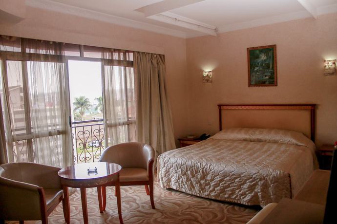 Imagen de la habitación del Hotel The City Royal Resort. Foto 4