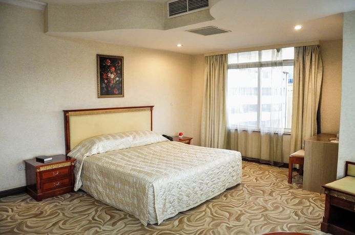 Imagen de la habitación del Hotel The City Royal Resort. Foto 11
