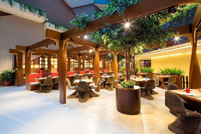 Imagen del bar/restaurante del Hotel The Cityview - Chinese YMCA of Hong Kong. Foto 6