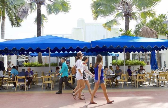 Imagen de los exteriores del Hotel The Claremont Miami Beach. Foto 10