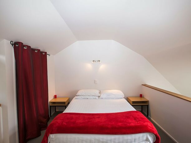 Imagen de la habitación del Hotel The Claremont Motels and Apartments. Foto 13