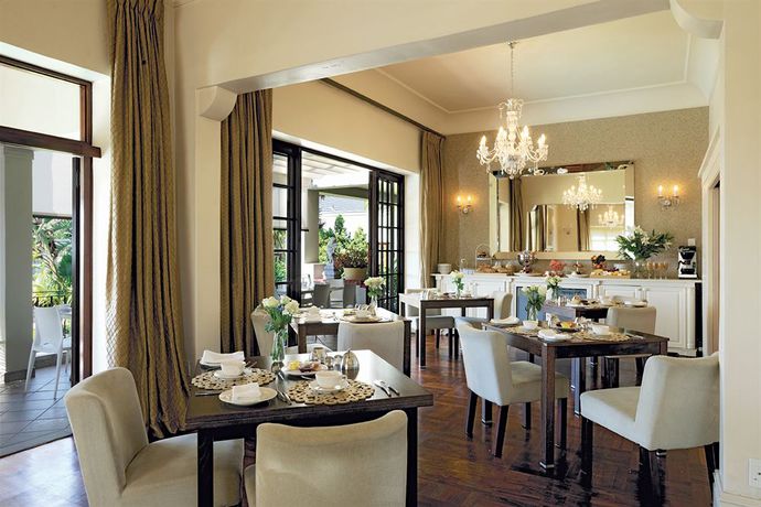 Imagen del bar/restaurante del Hotel The Clarendon - Fresnaye. Foto 5