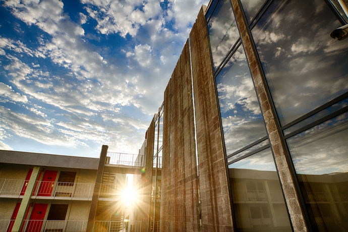 Imagen de los exteriores del Hotel The Clarendon and Spa. Foto 4