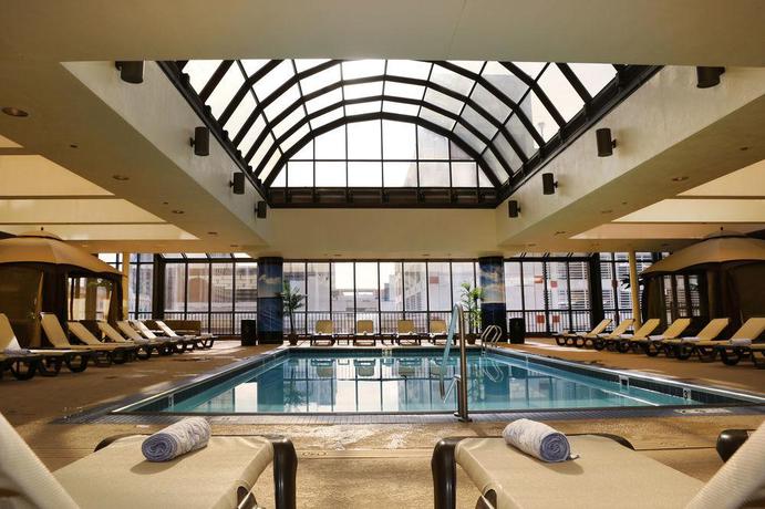 Imagen de la piscina del Hotel The Claridge. Foto 14