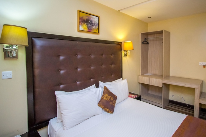 Imagen de la habitación del Hotel The Clarion. Foto 9