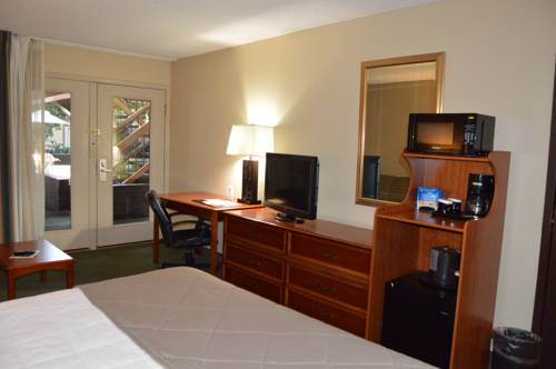 Imagen de la habitación del Hotel The Clarion Inn Elk City. Foto 7