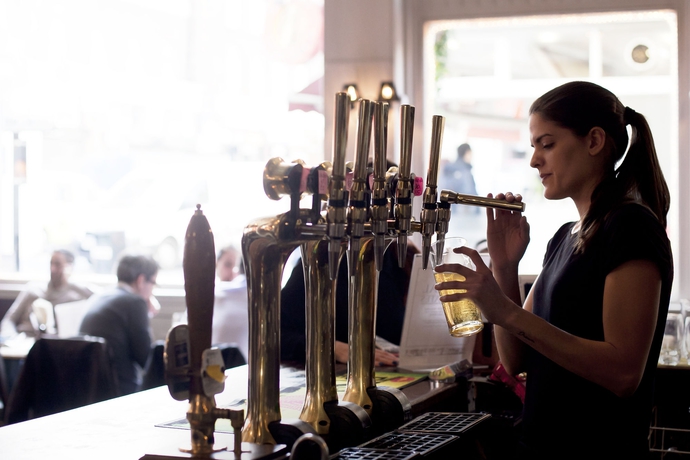Imagen del bar/restaurante del Hotel The Clerk and Well Pub and Rooms. Foto 3