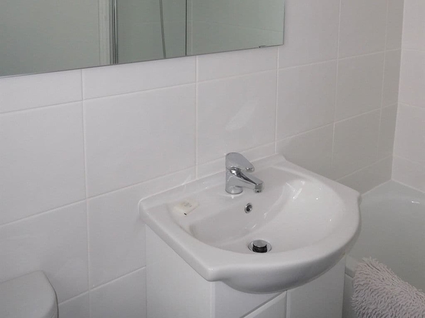 Imagen de la habitación del Hotel The Cliff Hall. Foto 11