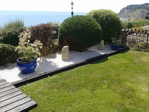 Imagen de los exteriores del Hotel The Cliff Hall. Foto 15