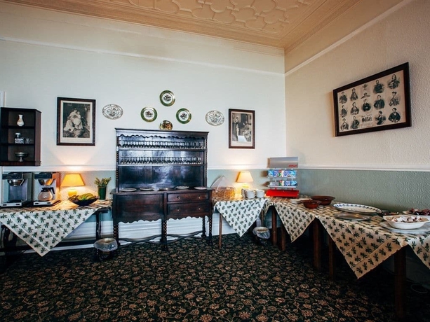Imagen del bar/restaurante del Hotel The Cliff Hall. Foto 8