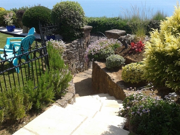 Imagen de los exteriores del Hotel The Cliff Hall. Foto 17