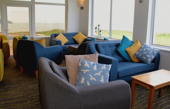 Imagen del bar/restaurante del Hotel The Cliff Hotel And Spa. Foto 4