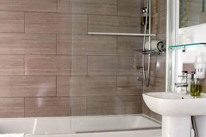 Imagen de la habitación del Hotel The Cliff Hotel And Spa. Foto 14