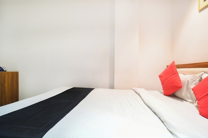 Imagen de la habitación del Hotel The Cliff, Indore. Foto 4