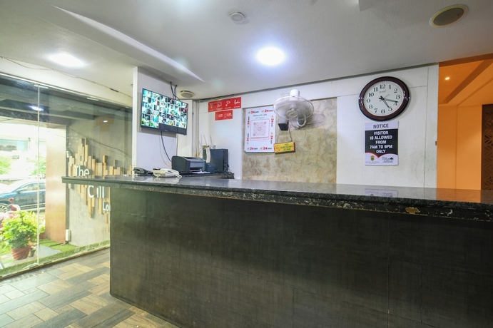 Imagen de los interiores del Hotel The Cliff, Indore. Foto 16