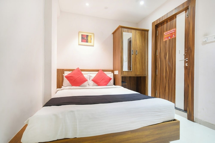 Imagen de la habitación del Hotel The Cliff, Indore. Foto 7