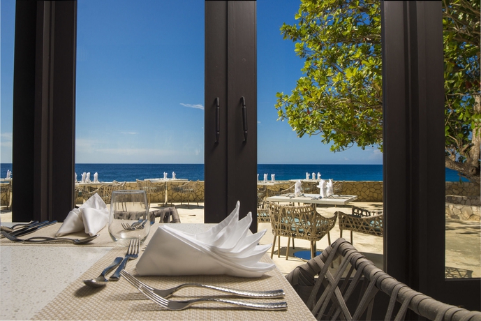 Imagen del bar/restaurante del Hotel The Cliff, Negril. Foto 3
