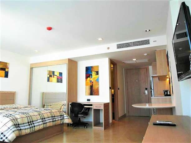 Imagen general del Hotel The Cliff Sea and Pool Views Studio Apartment Pratumnak Pattaya. Foto 2