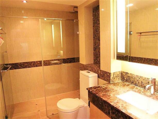 Imagen general del Hotel The Cliff Sea and Pool Views Studio Apartment Pratumnak Pattaya. Foto 3