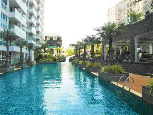 Imagen general del Hotel The Cliff Sea and Pool Views Studio Apartment Pratumnak Pattaya. Foto 14