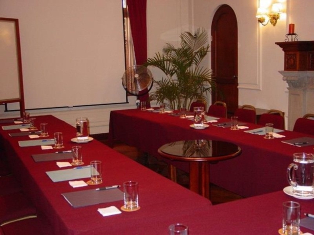 Imagen general del Hotel The Clifford. Foto 2