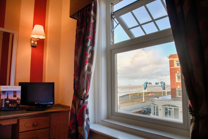 Imagen de la habitación del Hotel The Cliffs - Blackpool. Foto 2