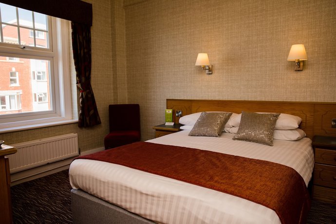 Imagen de la habitación del Hotel The Cliffs - Blackpool. Foto 10