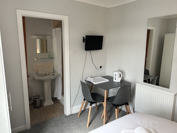 Imagen de la habitación del Hotel The Clifton, Morecambe. Foto 10